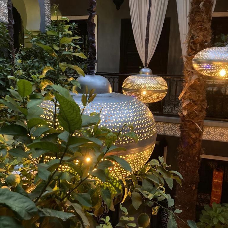 Riad Des Mile Nuits Villa มาร์ราเกช ภายนอก รูปภาพ