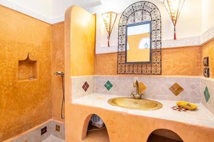 Riad Des Mile Nuits Villa มาร์ราเกช ภายนอก รูปภาพ